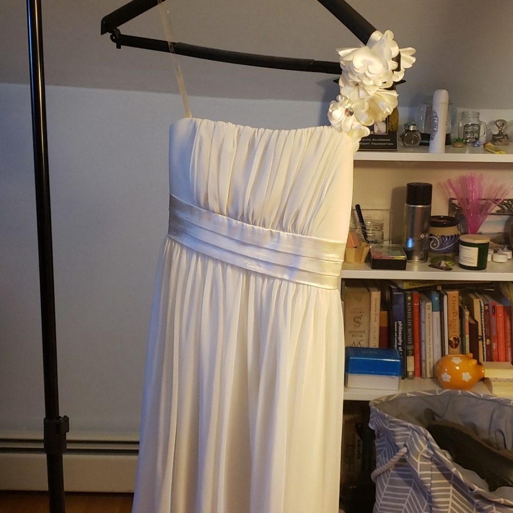 White one shoulder dress
